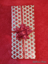 Load image into Gallery viewer, GIFT WRAP PAPER: BROWN WITH RED SPARKLY HEARTS